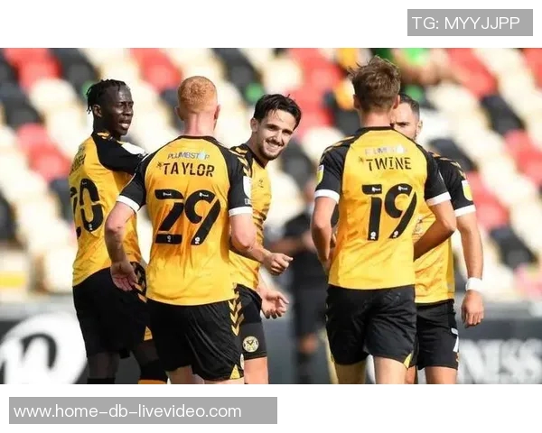 英锦标赛足球精彩纷呈各队争夺荣耀与梦想的激烈较量